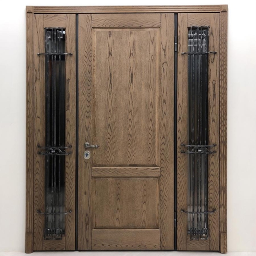 С остеклением и ковкой по бокам С остеклением и ковкой по бокам