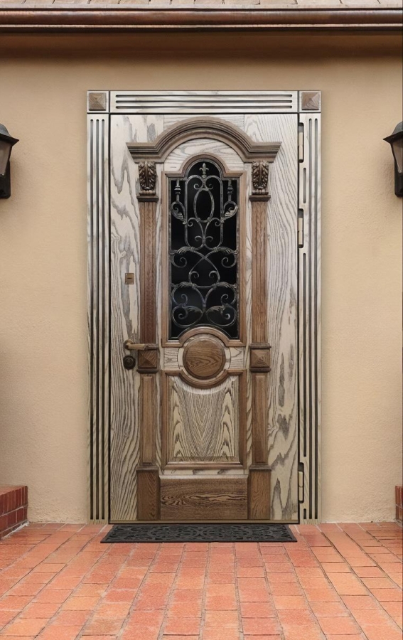 С резным декором