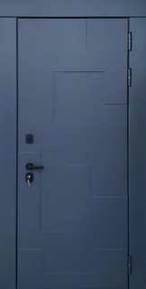 Входная дверь для квартиры с отделкой из окрашенных панелей МДФ RAL Входная дверь для квартиры с отделкой из окрашенных панелей МДФ RAL