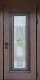 Стальная термодверь с витражным остеклением (отделка панелями МДФ) Стальная термодверь с витражным остеклением (отделка панелями МДФ)