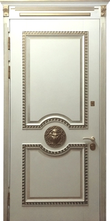 Металлическая термодверь со львом, карнизом и МДФ с патиной золото